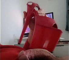 Me pajeo viendo porno