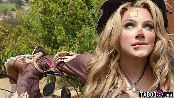 Farm owner teamed threesome sexy shemales