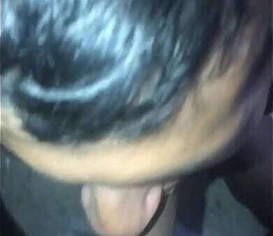 novinho jogando bola bermuda cueca pica balan&ccedil_ando, reparou arrastei logo casa mamada gostosa