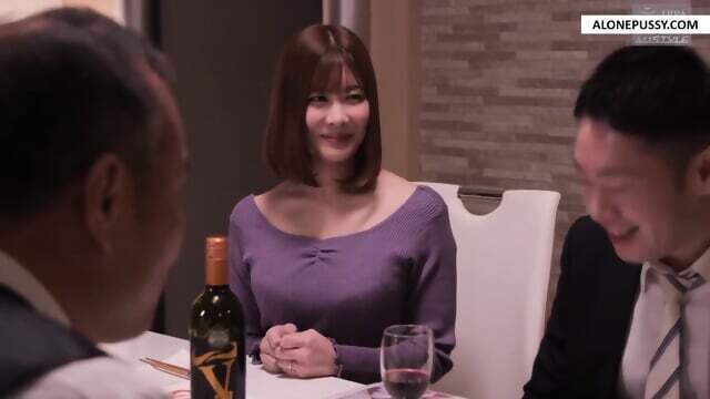 Cheating Nude Model Wife With Boss Ayumi Natsukawa