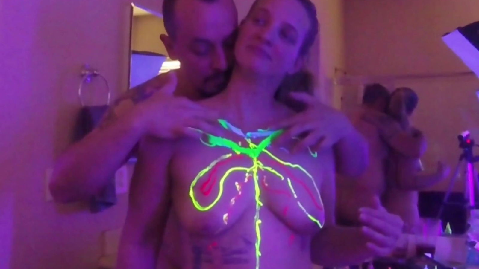 Body Painting Black Light