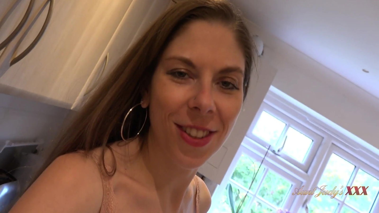 Alice Maze Your Milf Wife Sucks Your Kitchen (pov)