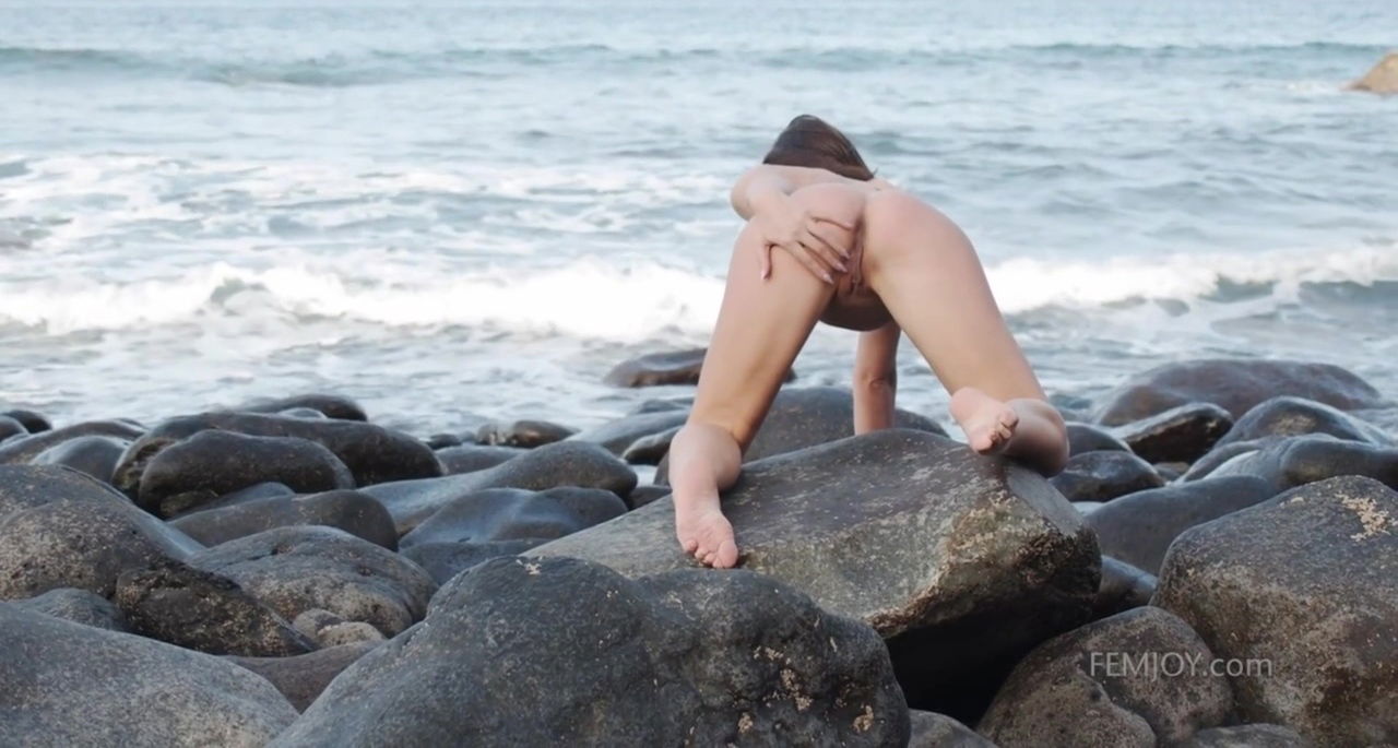 Shows Demi Fray Coastal Adventure