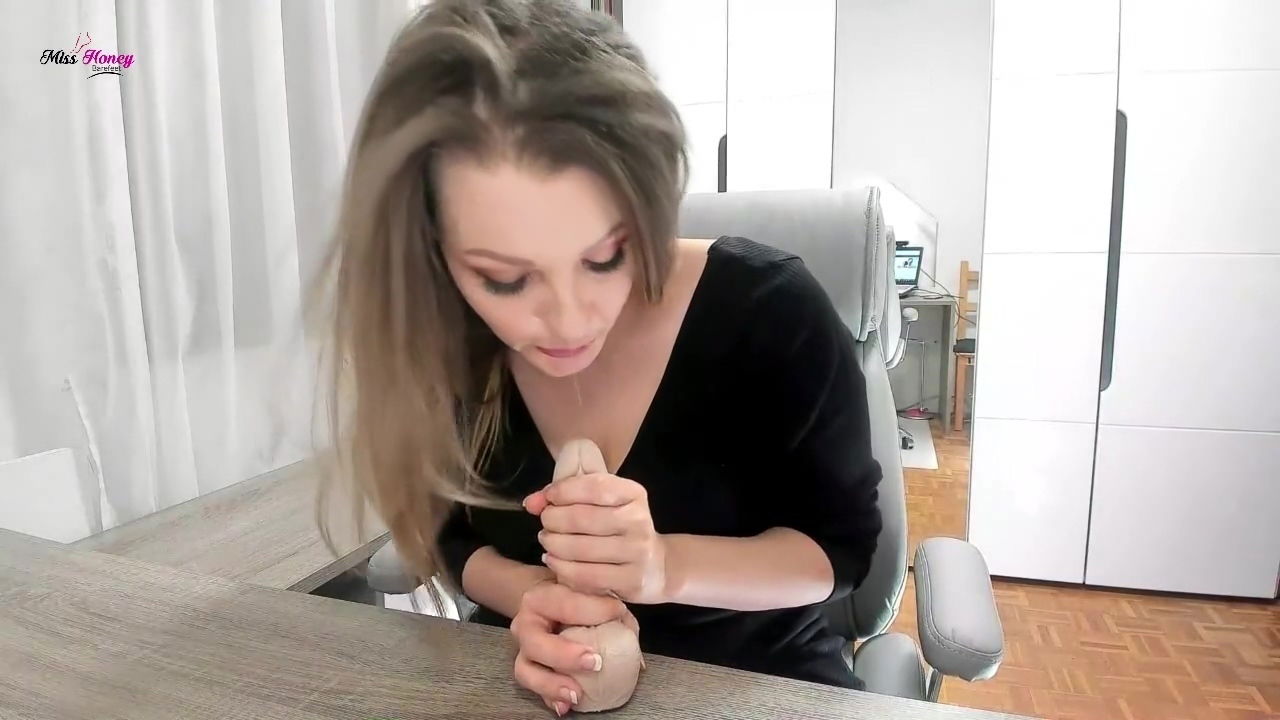 Honey Barefeet Intense Handjob Small From Miss