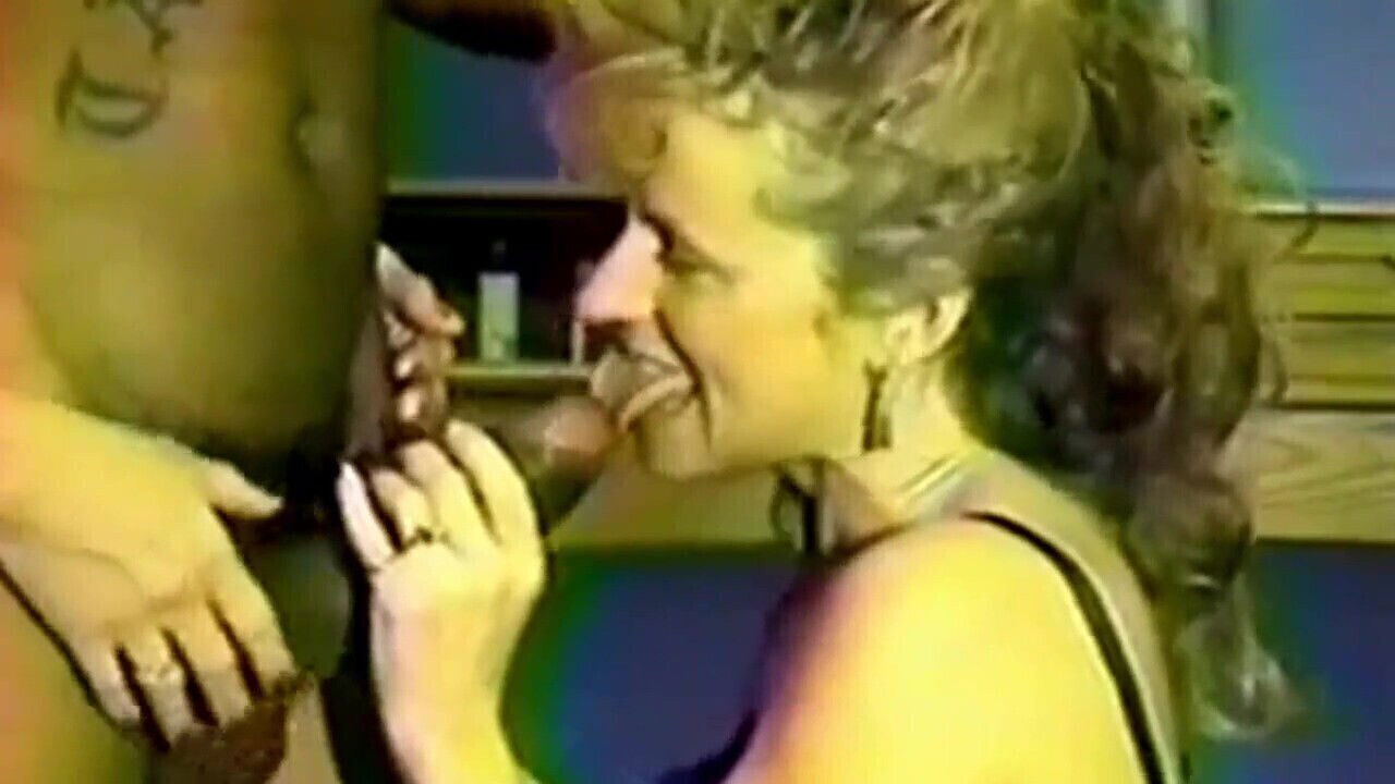 Curly slut Ginger Klixen gets first black