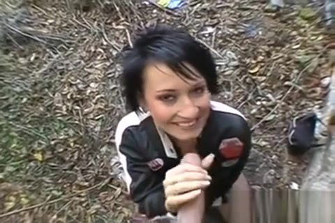 Czech Girl Bianca Pearl Fucked Exchange Money