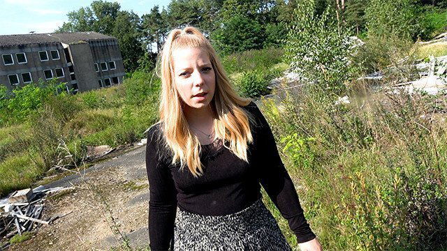 (19) Naiv unerfahren OHNE KONDOM GEFICKT FRESSE GESPRITZT