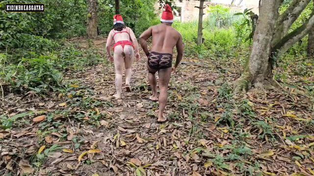 Garota bunda grande fodendo melhor amigo passeio