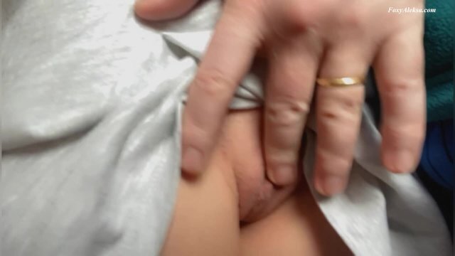 OMG!Dirty fingers touching pussy cramped bus. Pussy without panties