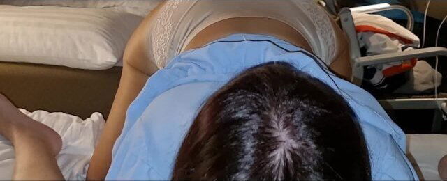 crociera cornuto allontana cagnolina pompo l'inserviente come troia