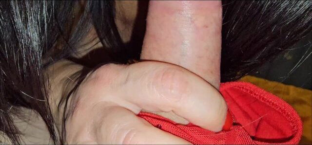 fatto zoccola pecora:lo faccio venire pompa sega spalmo sborra sulle tettone