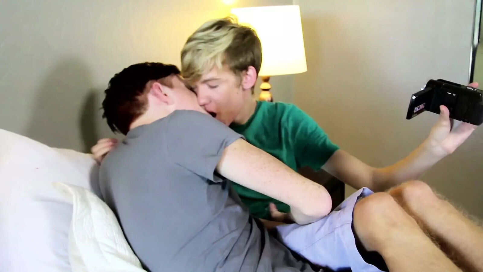 Feed Young Hole Part 100% Bareback