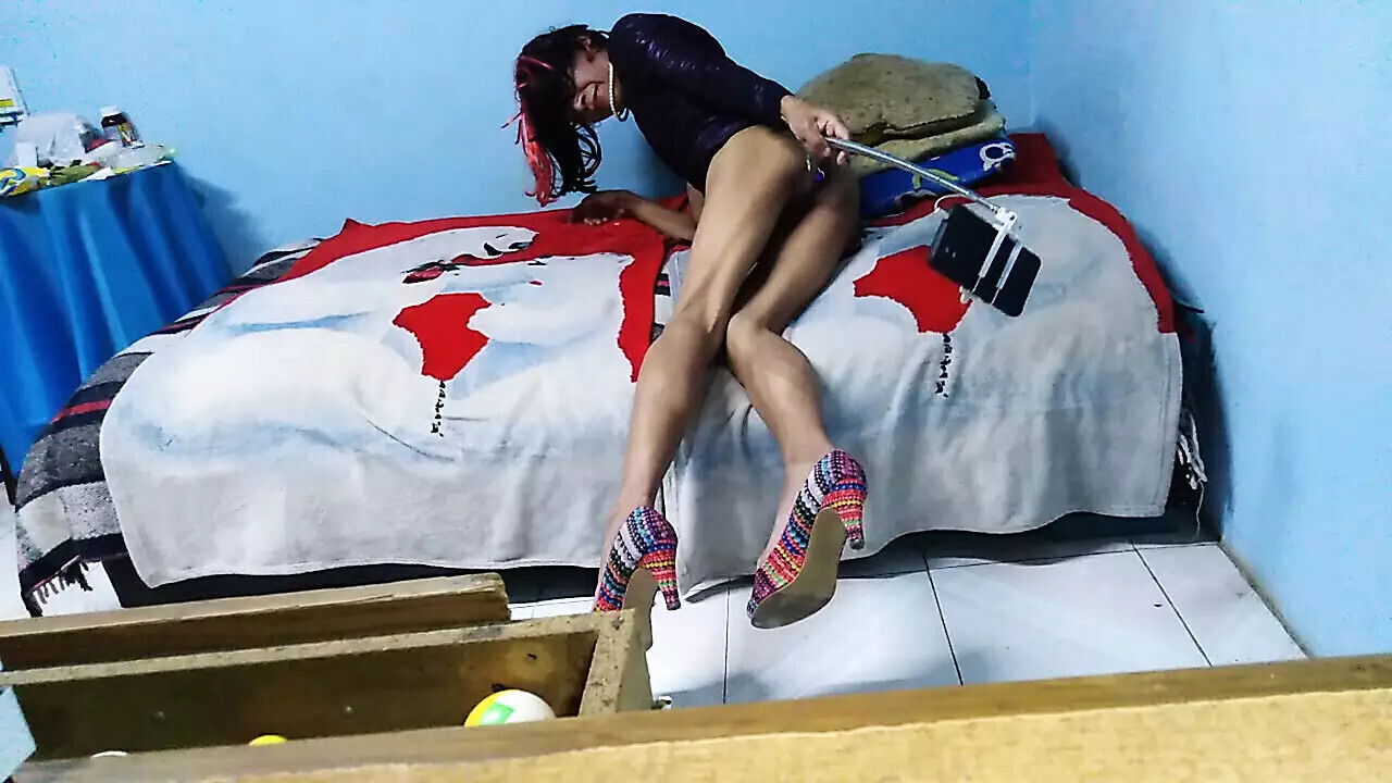 Joselynne Sexy Dress Using Buttplug Take Photos