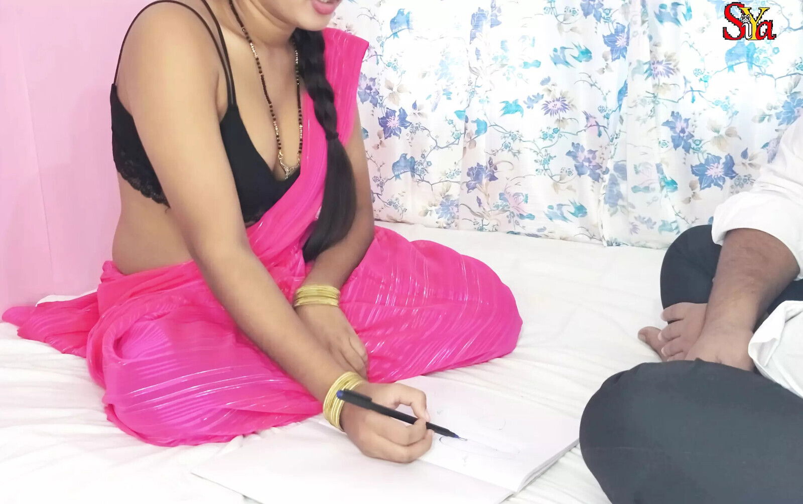 Indian teacher Siya viral coaching Hindi audio