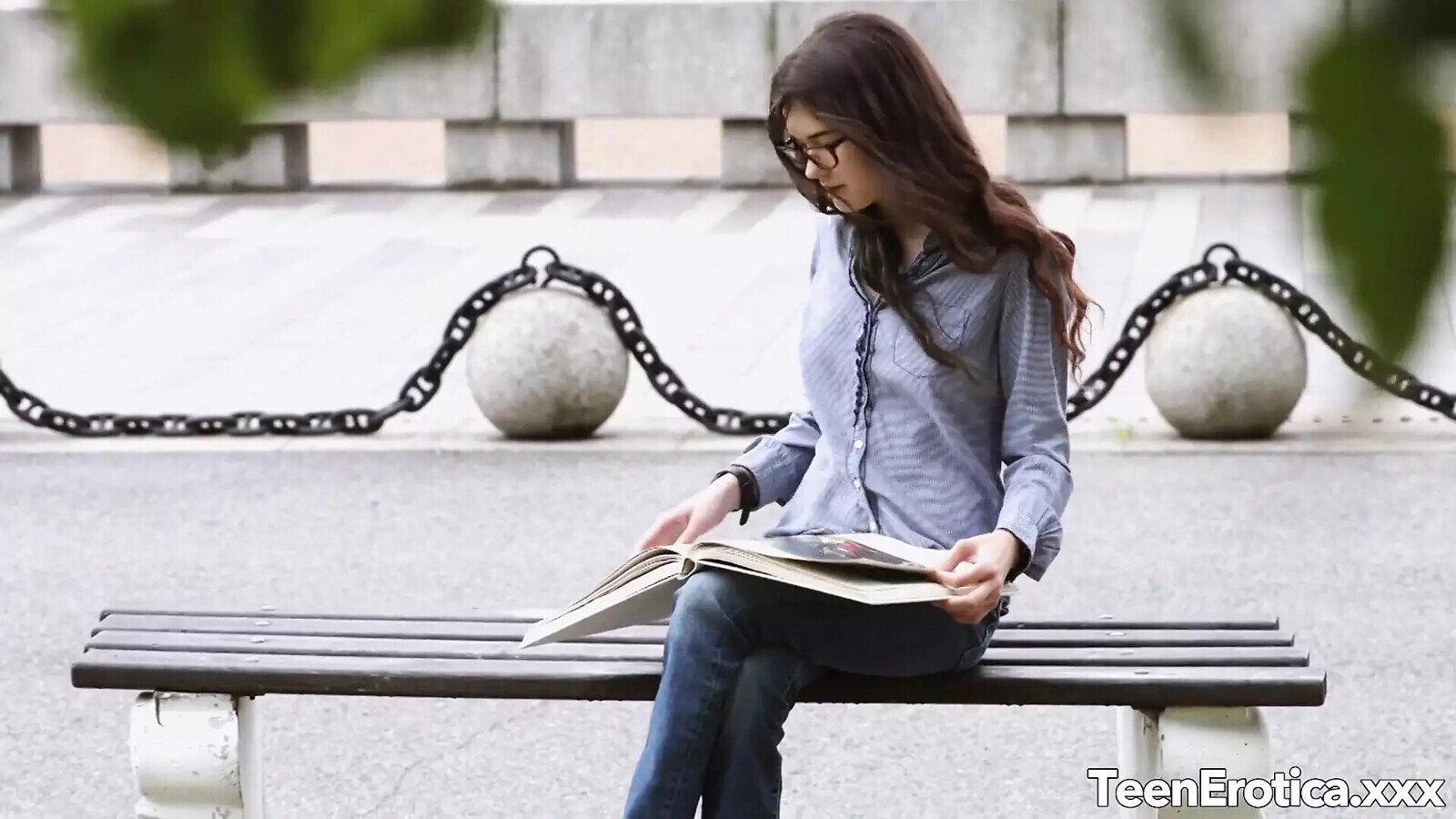 Ariana Pretty Junkie