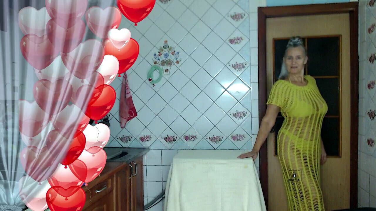 Another morning housewife Lukerya meets kitchen