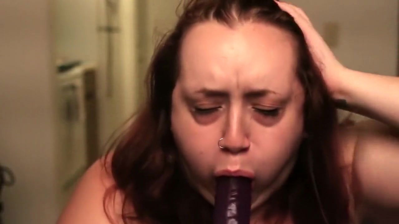 Dildo Blowjob Cumplay Curious Clover