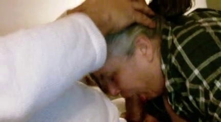 49yr Lynne Loves Sucking Swallowing