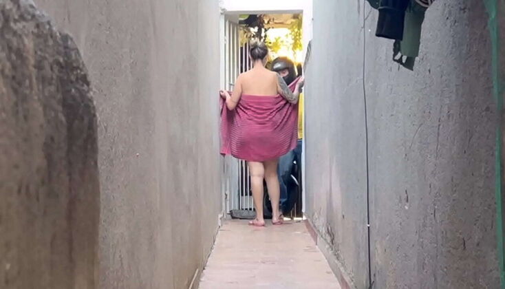 Blonde Sucks Delivery Guy's Dick After Calling Inside