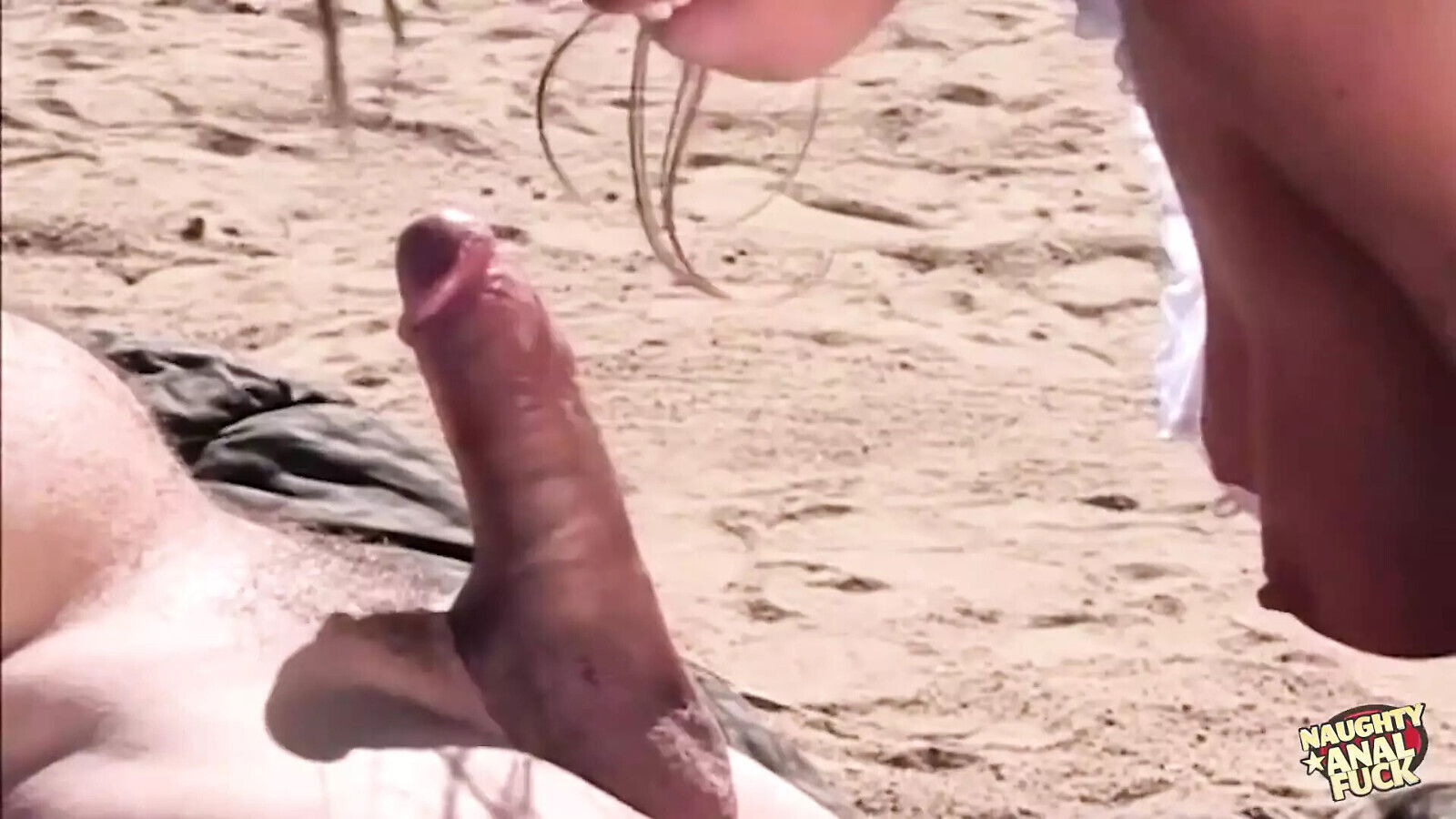 Stunning Hitchhiker Naomi Russell Gets Perfect Tushy Railed Middle Desert