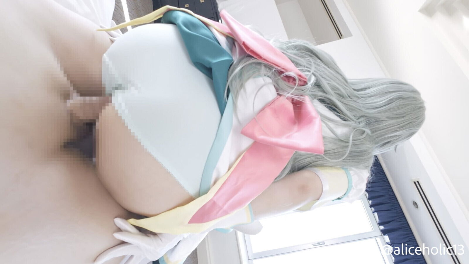 In-the-moment with popular cosplay showcast!