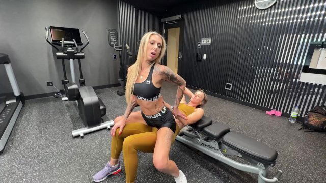 VOYEUR SPOTS SERENITY ANGIE BLOOM with swap