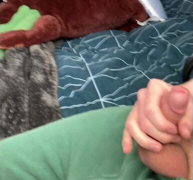 Lazy wank, dripping cumshot