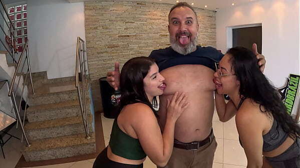 Muita putaria farra estreante muito t&iacute_mida Livia Park