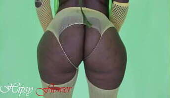 Massive butt milf having sex