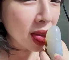 來看jma怎麼自慰唷