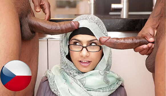 KHALIFA př&iacute_tel nedovol&iacute_ m&iacute_t trojku, takže jsem dvěma černochy