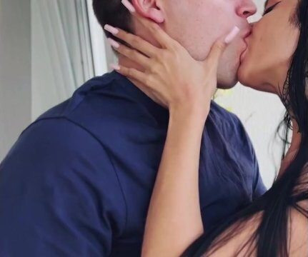 Tender kisses with stepsister leopard