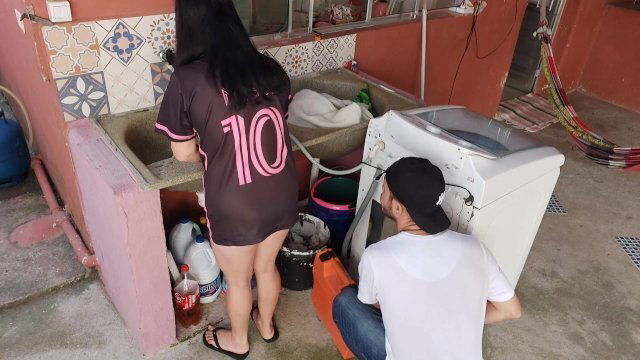 hotwife receives washing machine technician while cuckold work
