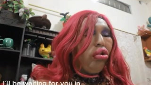 Inflate lips with saline webcam night Part1