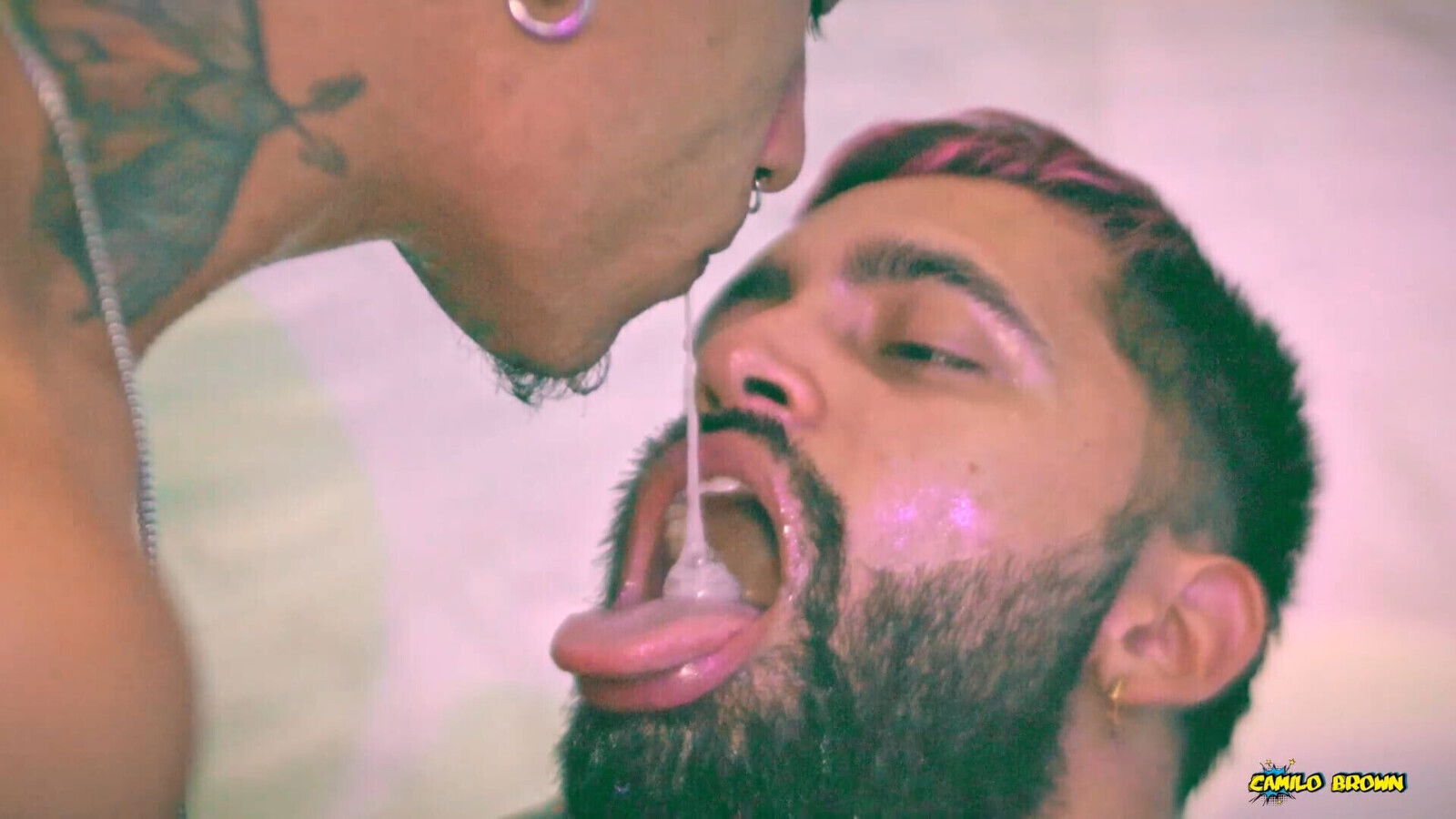 Mowgli Fucking Camilo Brown's Bareback Filling Mouth Swapping Kiss