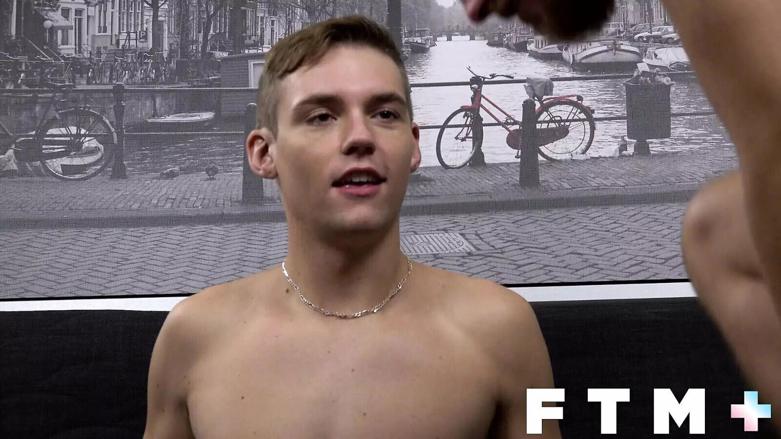 JockPussy stud Luke Hudson worships long throbbing twink