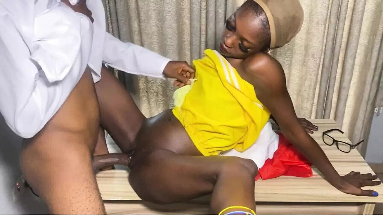 booty ebony petite fucked doctor office