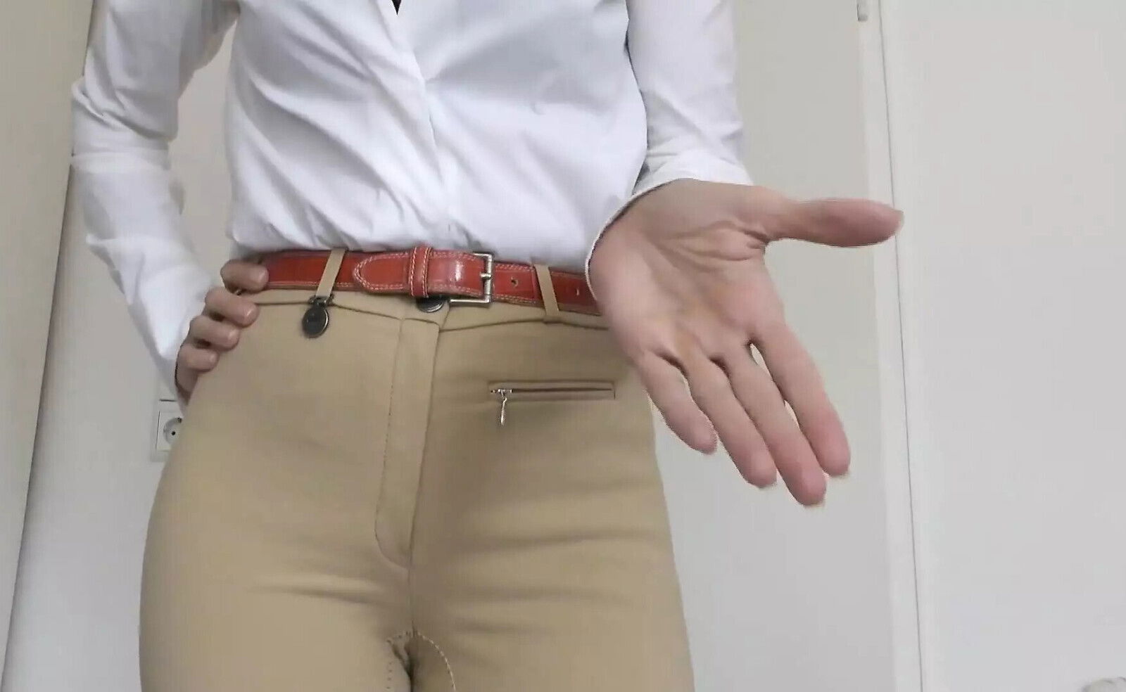 POV: Pamper Sexy Riding Pants Masturbate Same Time