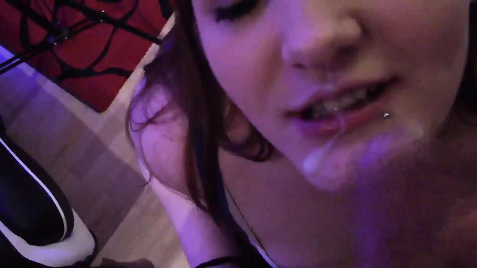 Girlfriend Calls While Blow