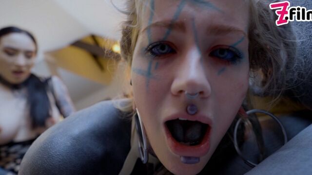  Tattooed chicks Nux Vomica and Anuskatzz love sucking their toys 