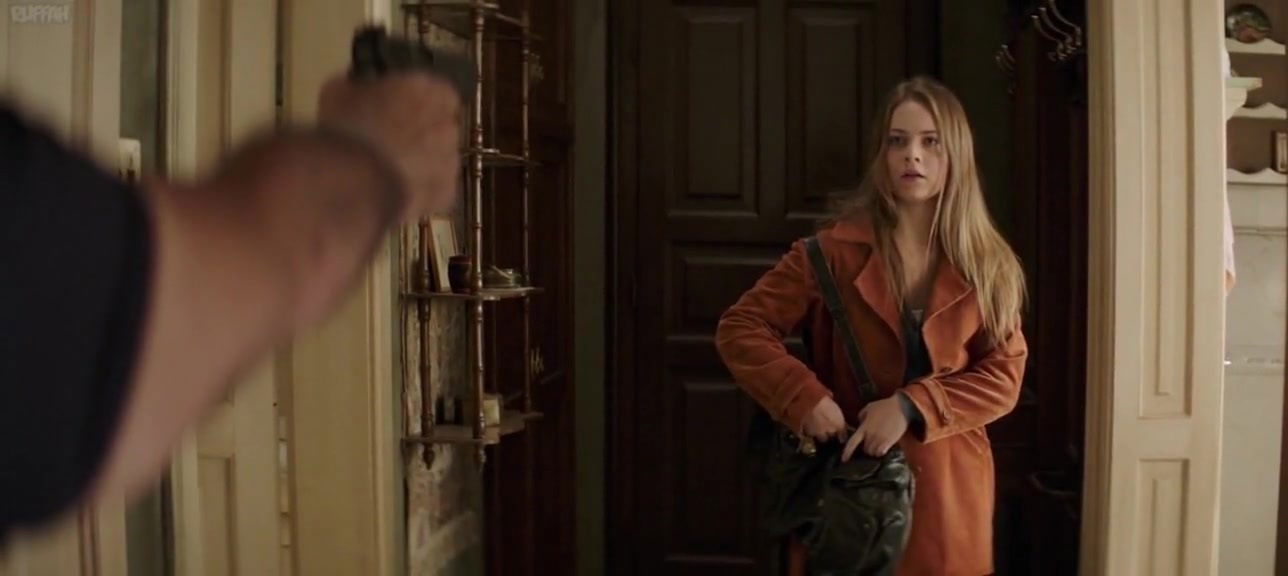 Hera hilmar stripping naked