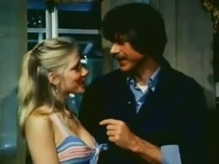 Connie Peterson dans baise rétro