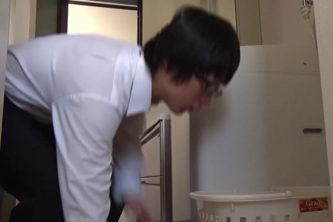 Crazy Japanese chick Emiri Takayama Horny couple clip