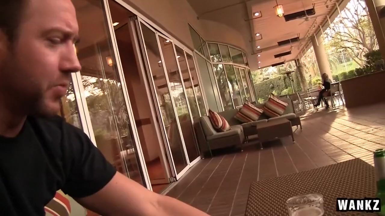 Leopardskin Hooker Frigs Horny Clit During