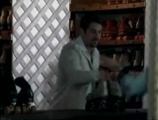 Colocataires Julian Rios-Azlea-Alana