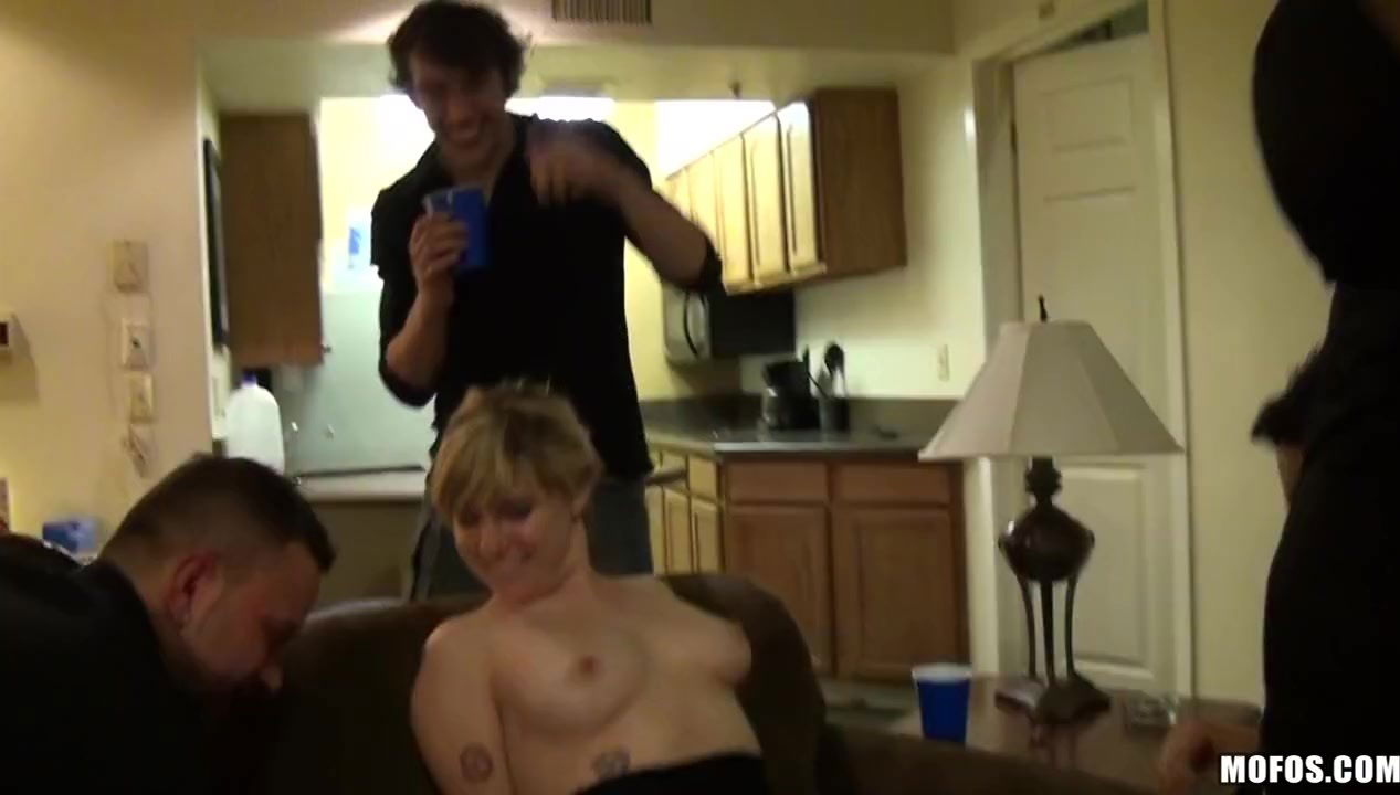 Jackie Avalon, Julie Castle, Vicki Follow Clubbing Fucking? ...Fucking!