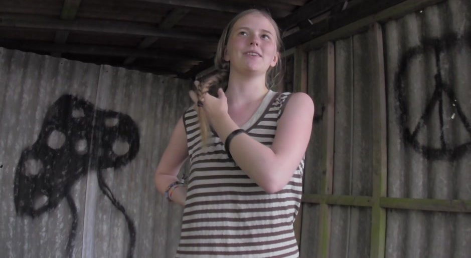 Evelina Juliet amateur girl stockings gives head fucks