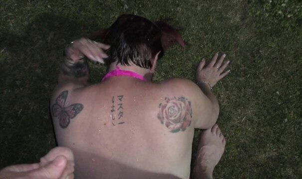 Kiwi MILF slut spends evening enjoying piss different ways with Master