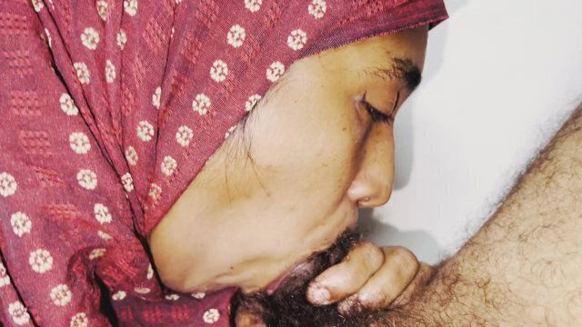 MUSLIM HIJAB Indian DEEPTHROAT QUEEN BACK, down Sloppy Gagging Homemade mouth