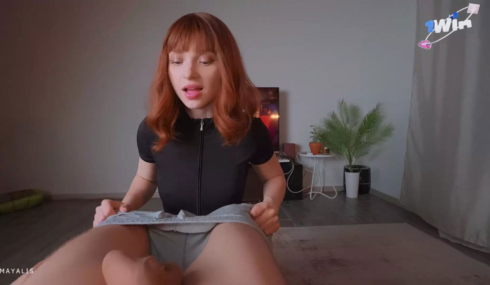 Good Slobbery Blowjob from Beautiful Girl Evening